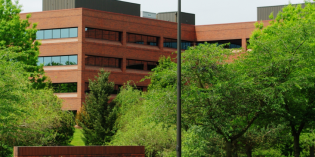Siemens to buy Mentor Graphics for $4.5 billion Siemens to buy Mentor Graphics for $4.5 billion