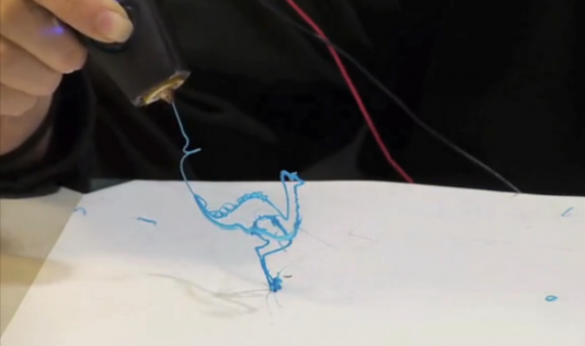 3D Doodler uses the same plastic as in some 3D printers to allow freehand 3D drawing. (Source: 3Doodler)