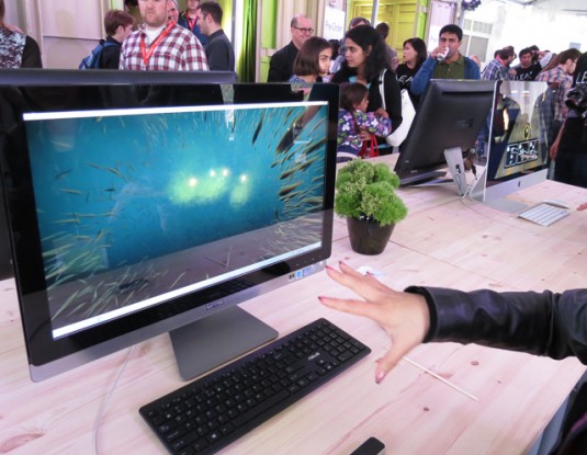 The Leap Motion computer controller (almost out of the screen at the bottom) reads several gestures to interface with apps; it was a big hit at this year’s SXSW conference/festival. SXSW organizers hope the new V2V conference will draw other novel start-ups. (Source: JPR)