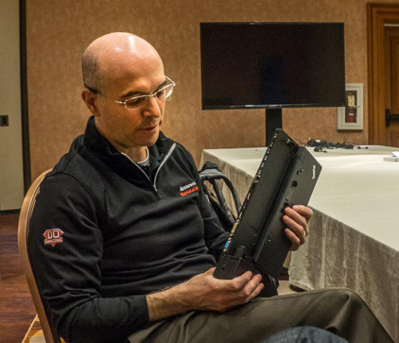 Rob Herman, Lenovo’s director of product marketing, shows the W550 docking station with VGA, DVI, DP, HDMI, and three USB ports, plus audio jack. (Source: JPR)